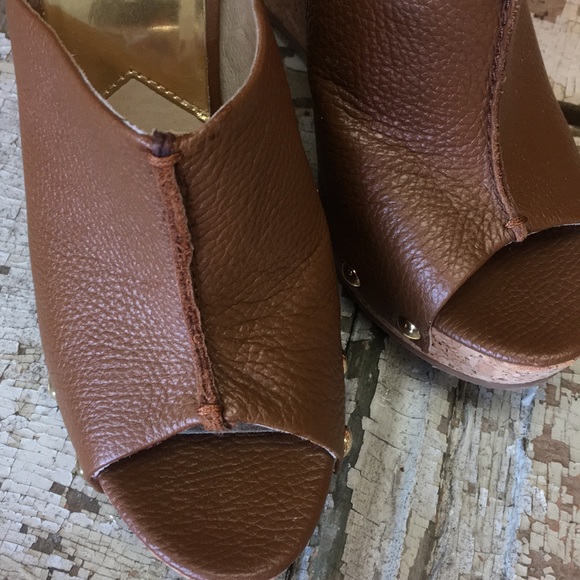 Size 7.5 Michael Kors Cork heeled mules - Picture 3 of 6